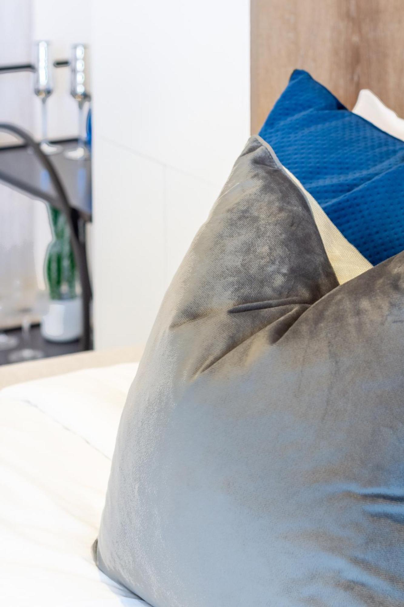 Central City Charm: Pet-Friendly Studio Christchurch Extérieur photo